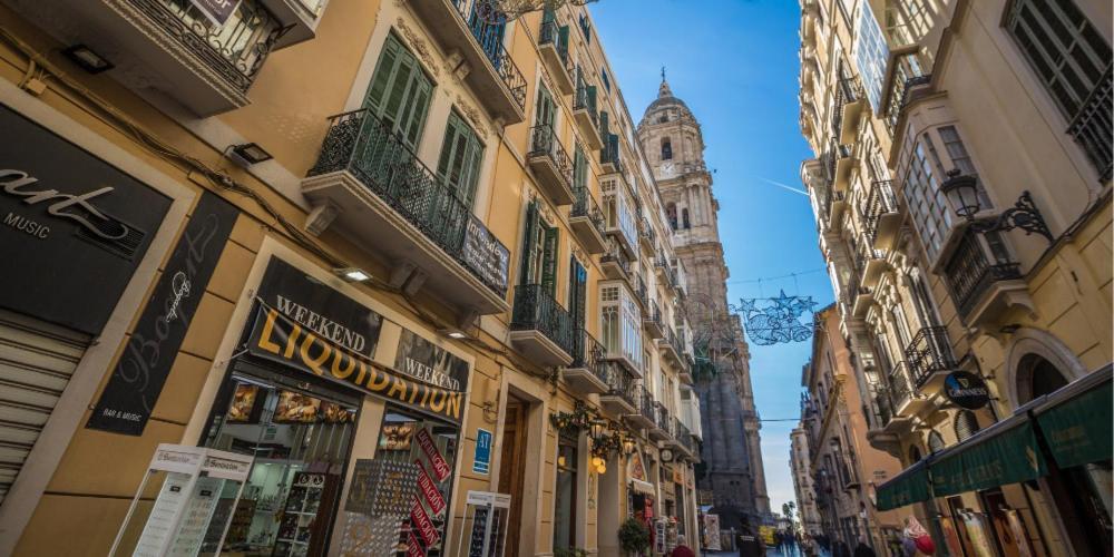 Chic Casa Cathedral At Calle Fresca 2-Bedroom Apartment In Malaga City Center Εξωτερικό φωτογραφία